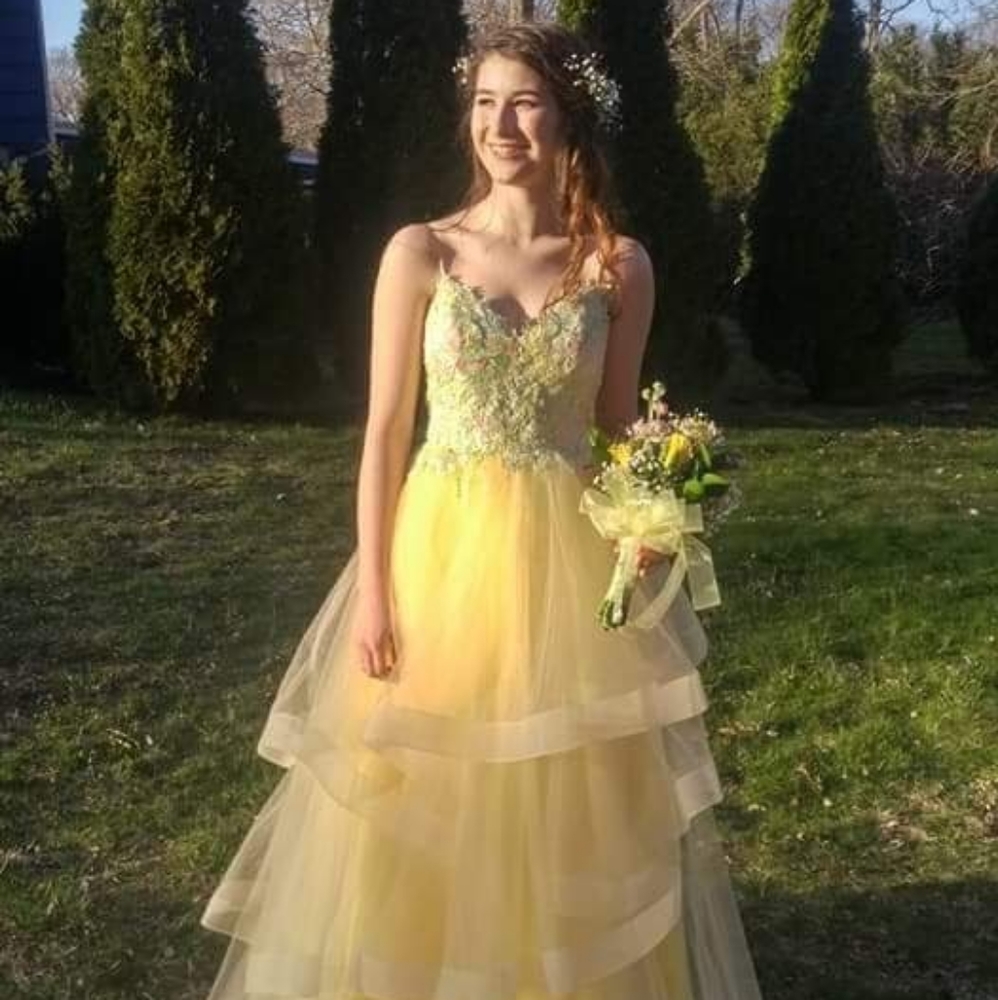 Nina Canacci yellow floral prom gown